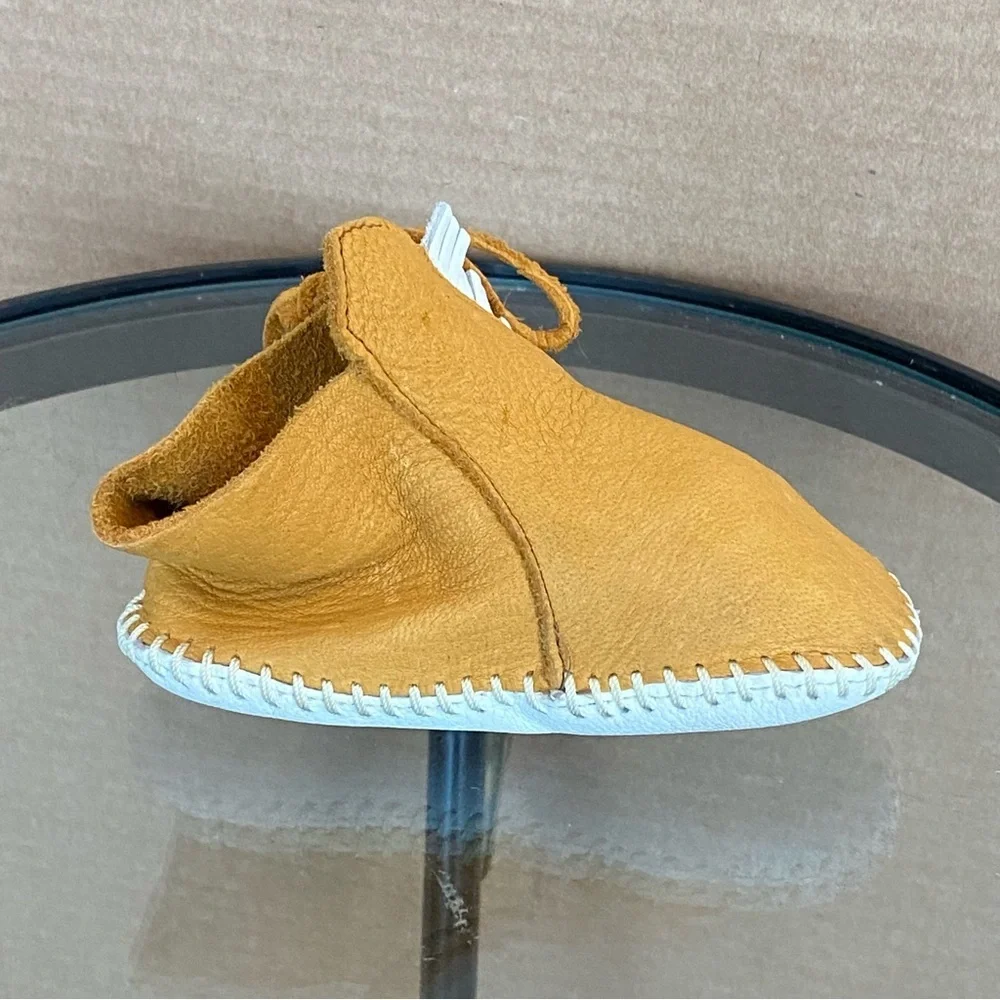 M64 Minnetonka Bell Moccasins